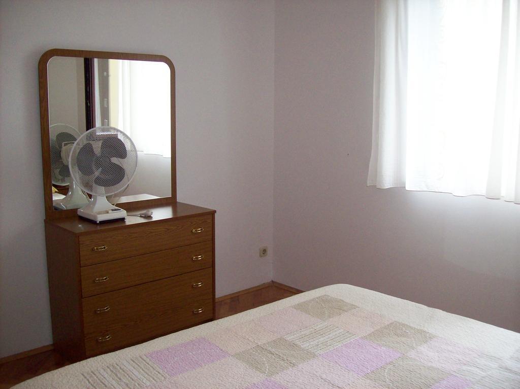 Apartment Monfiorenzo 11 Ровинь Экстерьер фото